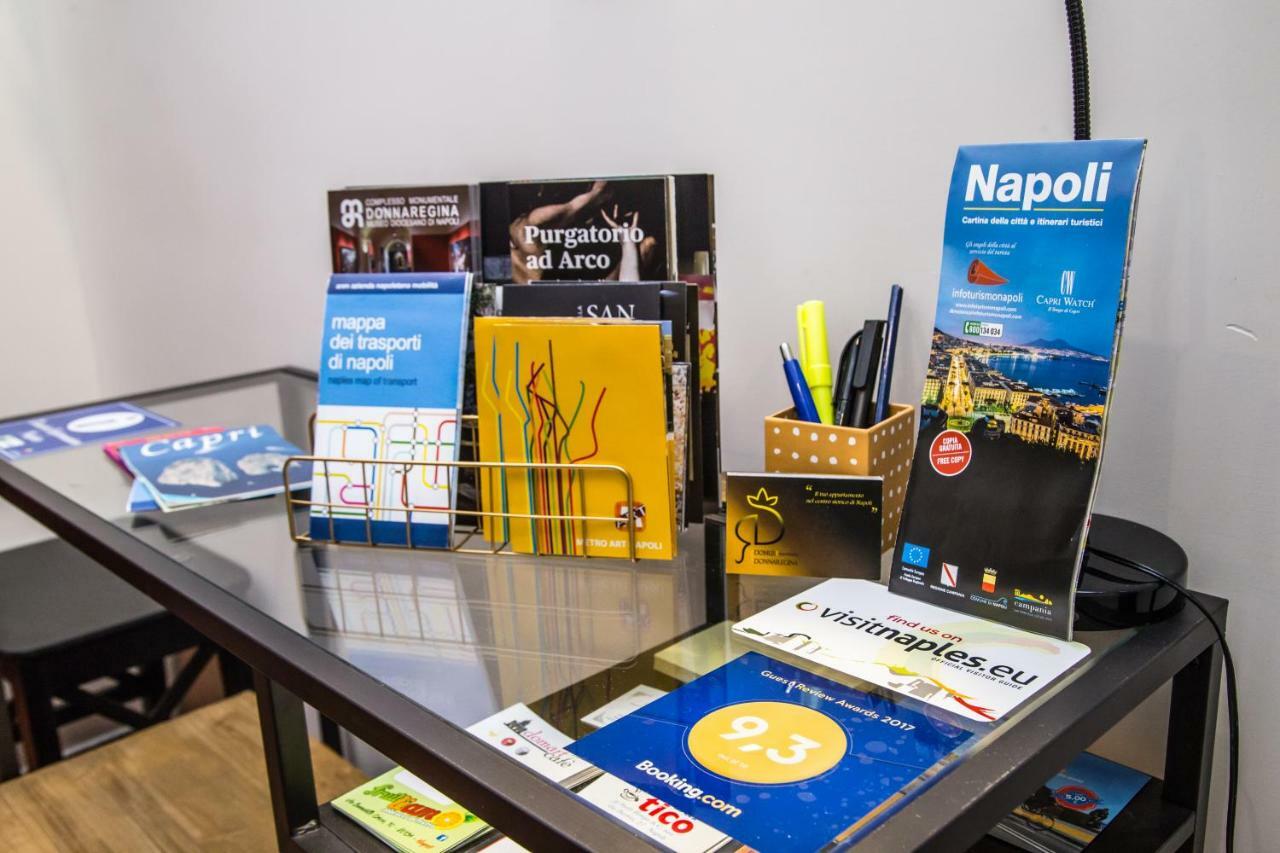 Domus Donnaregina Appartamento *